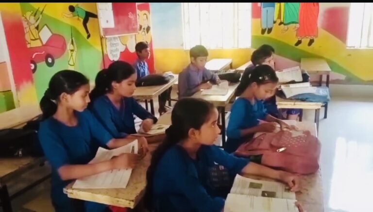 সরকারী প্রাথমিক বিদ্যালয়ের সংস্কার প্রয়োজন ইয়াসির আরাফাত, হাকিমপুর,