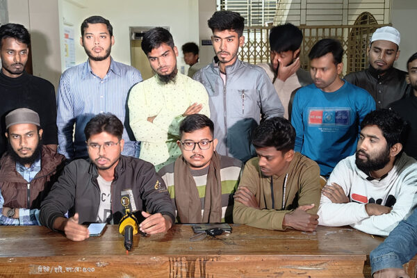 ববি’র ভিসির পদত্যাগের দাবিতেশিক্ষার্থীদের একদফা