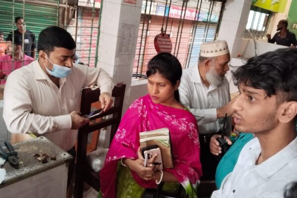 বরিশালে ভোক্তার অভিযানেছয় প্রতিষ্ঠান থেকে জরিমানাআদায়