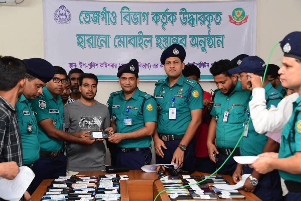 বিভিন্ন ব্র্যান্ডের ২৫১টি মোবাইল ফোন উদ্ধার করে প্রকৃত মালিকদের বুঝিয়ে দিলো ডিএমপির তেজগাঁও বিভাগশাহজালাল ভুঁইয়া সজিব