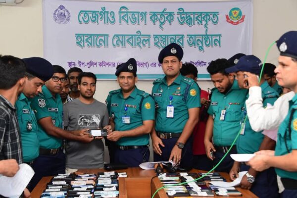বিভিন্ন ব্র্যান্ডের ২৫১টি মোবাইল ফোন উদ্ধার করে প্রকৃত মালিকদের বুঝিয়ে দিলো ডিএমপির তেজগাঁও বিভাগশাহজালাল ভুঁইয়া সজিব